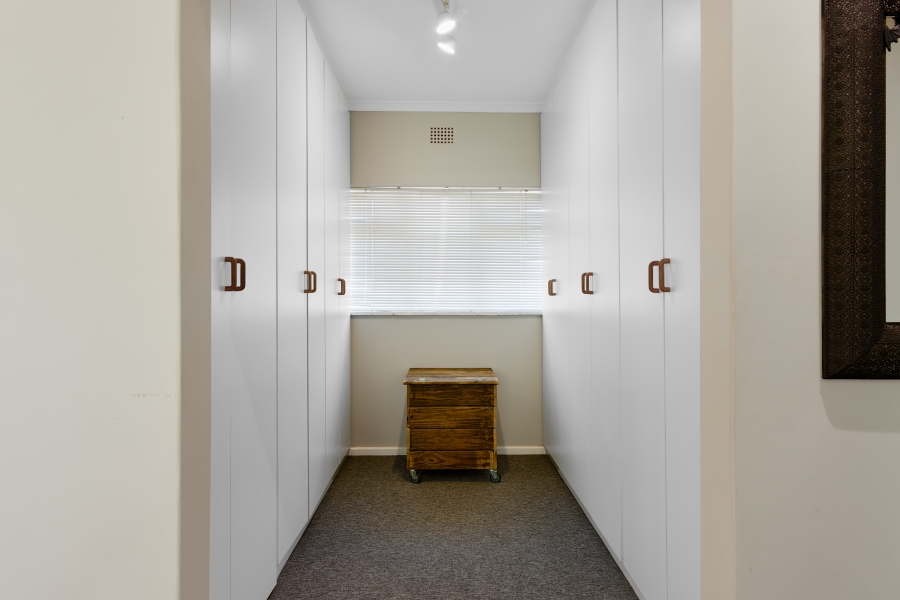 4 Bedroom Property for Sale in Morningside Western Cape